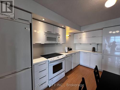 2306 - 25 Capreol Court, Toronto, ON - Indoor Photo Showing Kitchen