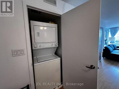 2306 - 25 Capreol Court, Toronto, ON - Indoor Photo Showing Laundry Room