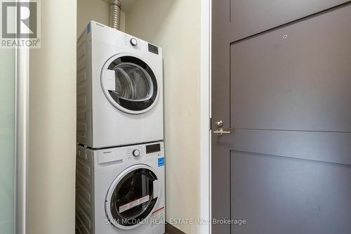 323 - 20 John Street, Toronto, ON - Indoor Photo Showing Laundry Room