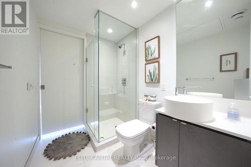 1303 - 60 Colborne Street, Toronto, ON - Indoor Photo Showing Bathroom