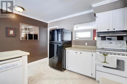 12435 Loyalist Parkway, Prince Edward County, ON - Indoor Photo Showing Kitchen