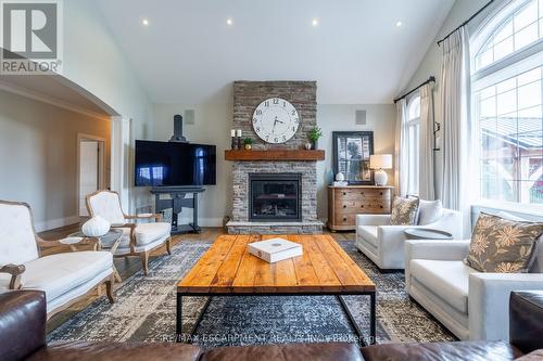 1068 Wyatt Road, Hamilton, ON - Indoor Photo Showing Living Room With Fireplace