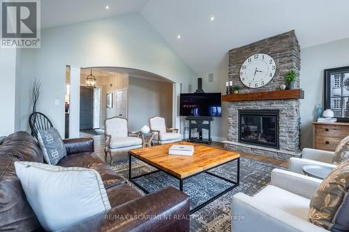 1068 Wyatt Road, Hamilton, ON - Indoor Photo Showing Living Room With Fireplace