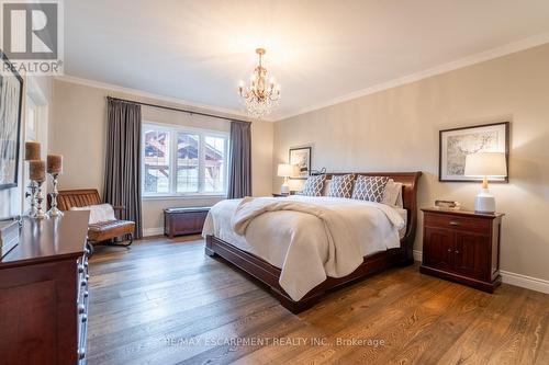 1068 Wyatt Road, Hamilton, ON - Indoor Photo Showing Bedroom