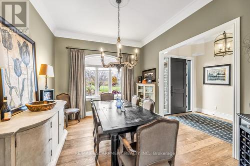 1068 Wyatt Road, Hamilton, ON - Indoor Photo Showing Dining Room