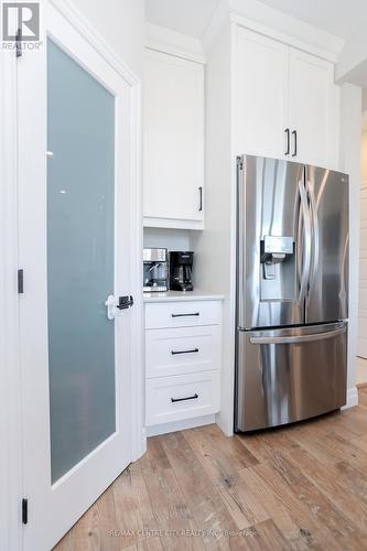 7 Oxford Terrace, St. Thomas, ON - Indoor Photo Showing Kitchen