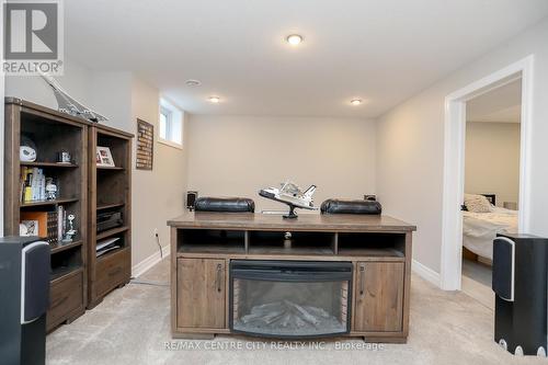 7 Oxford Terrace, St. Thomas, ON - Indoor With Fireplace