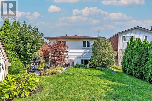 5006 Brady Avenue, Burlington, ON - Outdoor