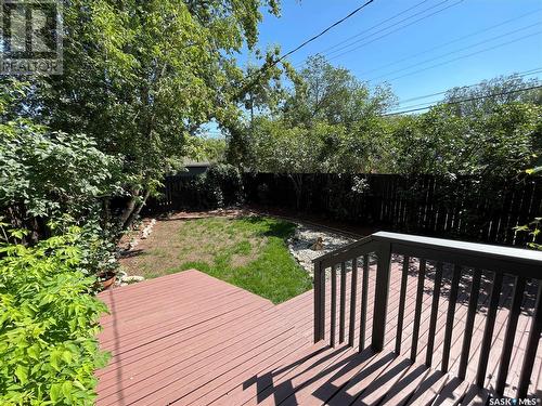 1112 B Avenue N, Saskatoon, SK - Outdoor