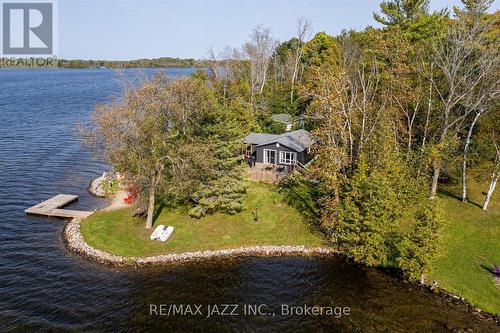 33 Hillcrest Avenue, Kawartha Lakes, ON - Outdoor With Body Of Water With View