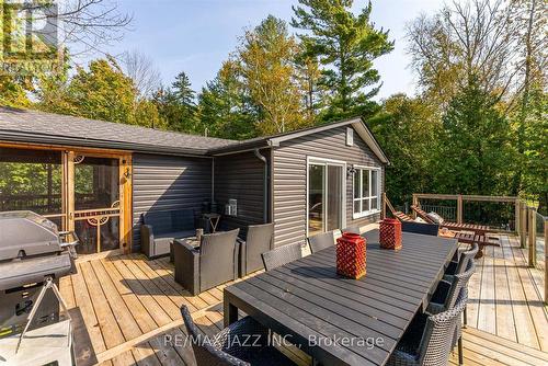 33 Hillcrest Avenue, Kawartha Lakes, ON - Outdoor With Deck Patio Veranda With Exterior