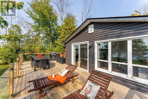 33 Hillcrest Avenue, Kawartha Lakes, ON - Outdoor With Deck Patio Veranda With Exterior