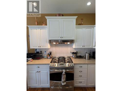 4000 Finnerty Road, Penticton, BC - Indoor Photo Showing Kitchen