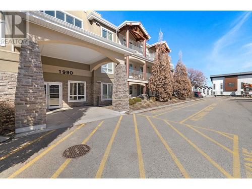 1990 Upper Sundance Drive Unit# 3315, West Kelowna, BC - Outdoor With Facade