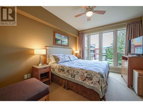 7343 Okanagan Landing Road Unit# 1121, Vernon, BC - Indoor Photo Showing Bedroom