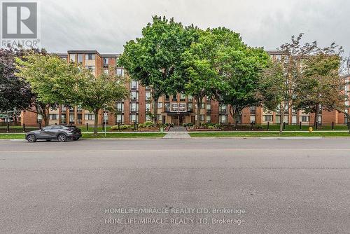 507 - 1530 Pickering Parkway, Pickering, ON - Outdoor