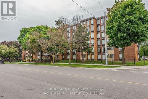 507 - 1530 Pickering Parkway, Pickering, ON - Outdoor With Facade