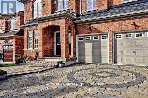 20 Rothbury Road, Richmond Hill, ON - Outdoor With Facade