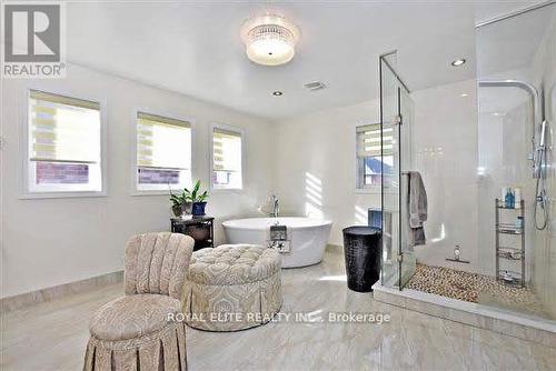 20 Rothbury Road, Richmond Hill, ON - Indoor Photo Showing Bathroom