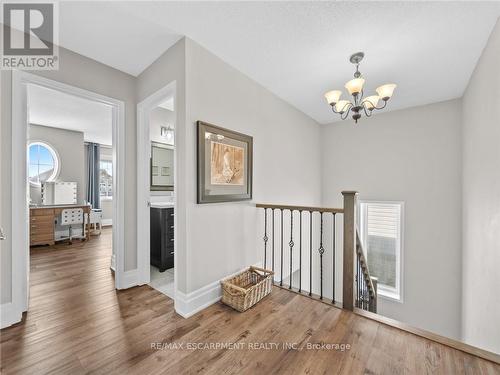 1005 Holdsworth Crescent, Milton, ON - Indoor Photo Showing Other Room