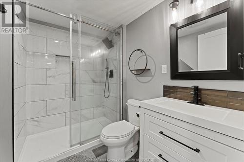 1828 Olive Road, Windsor, ON - Indoor Photo Showing Bathroom