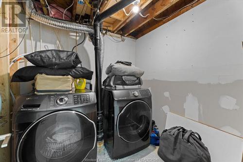 1828 Olive Road, Windsor, ON - Indoor Photo Showing Laundry Room