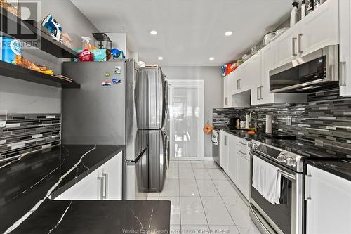 1828 Olive Road, Windsor, ON - Indoor Photo Showing Kitchen With Upgraded Kitchen