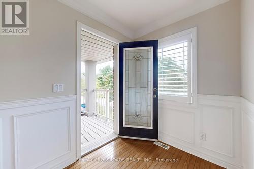 160 Estate Garden Drive, Richmond Hill, ON - Indoor Photo Showing Other Room