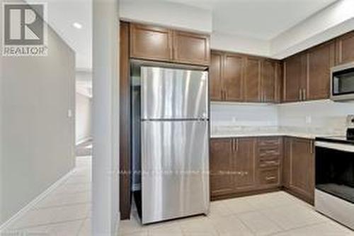 9B - 85 Mullin Drive, Guelph, ON - Indoor Photo Showing Kitchen