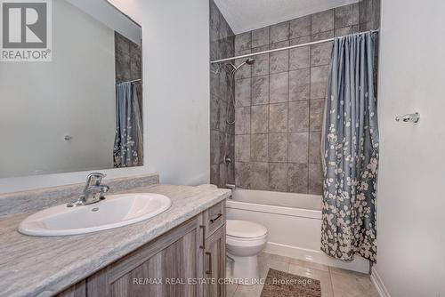 261 Woodbine Avenue, Kitchener, ON - Indoor Photo Showing Bathroom