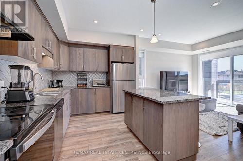 261 Woodbine Avenue, Kitchener, ON - Indoor Photo Showing Kitchen With Stainless Steel Kitchen With Double Sink