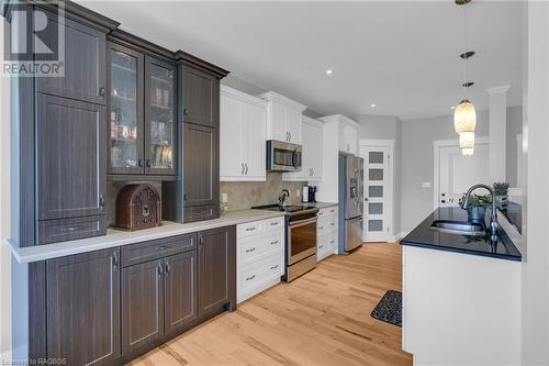 Kitchen - 207 Carloway Trail, Huron-Kinloss, ON - Indoor Photo Showing Kitchen With Upgraded Kitchen