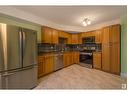 13840 24 St Nw, Edmonton, AB  - Indoor Photo Showing Kitchen 