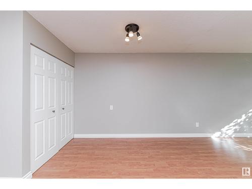 16938 101 St Nw, Edmonton, AB - Indoor Photo Showing Other Room