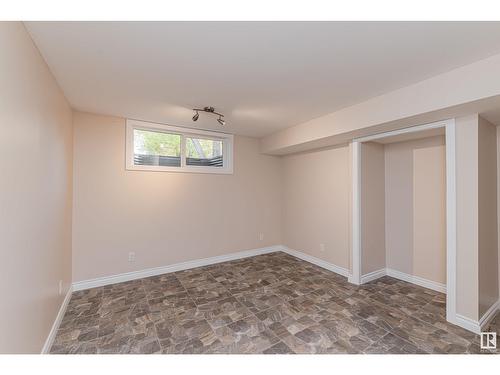 16938 101 St Nw, Edmonton, AB - Indoor Photo Showing Other Room