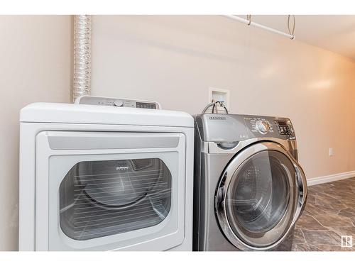 16938 101 St Nw, Edmonton, AB - Indoor Photo Showing Laundry Room