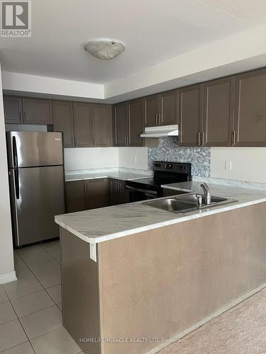 40 420 Linden Drive, Cambridge, ON - Indoor Photo Showing Kitchen With Double Sink