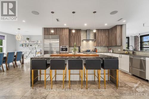 315 Crestview Road, Ottawa, ON - Indoor Photo Showing Kitchen With Upgraded Kitchen