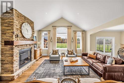 1068 Wyatt Road, Hamilton, ON - Indoor Photo Showing Living Room With Fireplace