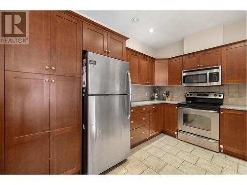 1990 Upper Sundance Drive Unit# 3215, West Kelowna, BC - Indoor Photo Showing Kitchen