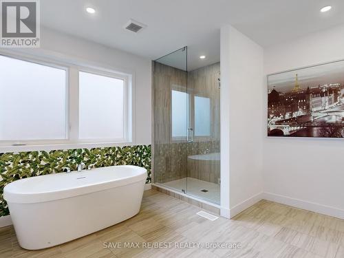 158 Mount Albion Road, Hamilton, ON - Indoor Photo Showing Bathroom