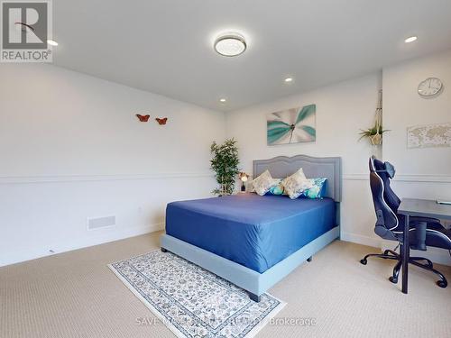 158 Mount Albion Road, Hamilton, ON - Indoor Photo Showing Bedroom