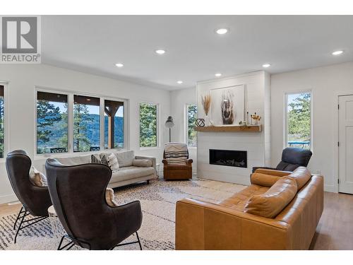 460 Shuswap Chase Cr Road, Chase, BC - Indoor Photo Showing Living Room With Fireplace