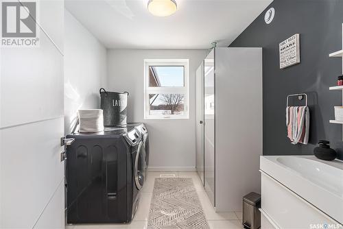 11 Stoney Ridge Place, North Battleford Rm No. 437, SK - Indoor Photo Showing Laundry Room