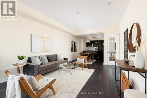 3 - 26 Ernest Avenue, Toronto, ON - Indoor Photo Showing Living Room