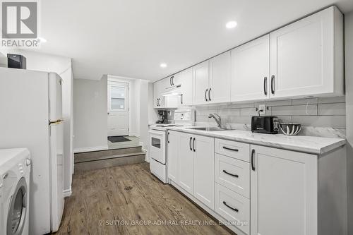 658 Dundas Street W, Toronto, ON - Indoor Photo Showing Laundry Room