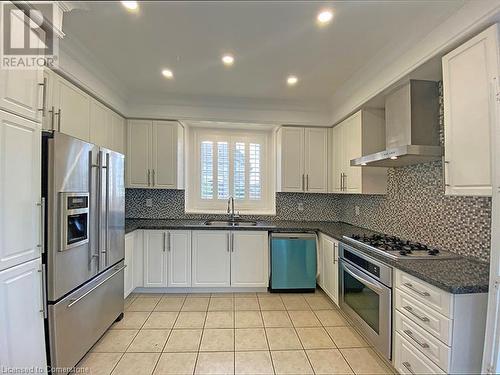 4230 Fuller Crescent, Burlington, ON - Indoor Photo Showing Kitchen With Stainless Steel Kitchen With Double Sink With Upgraded Kitchen