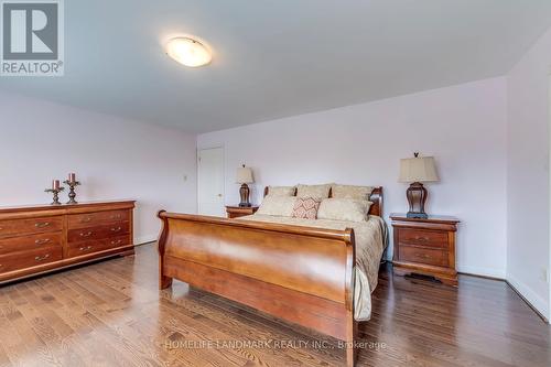 1636 Sagewood Court, Mississauga, ON - Indoor Photo Showing Bedroom