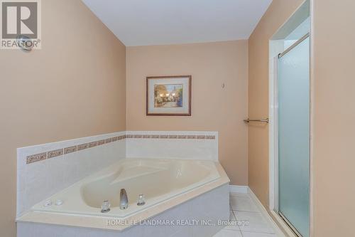 1636 Sagewood Court, Mississauga, ON - Indoor Photo Showing Bathroom