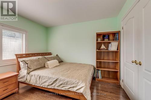 1636 Sagewood Court, Mississauga, ON - Indoor Photo Showing Bedroom